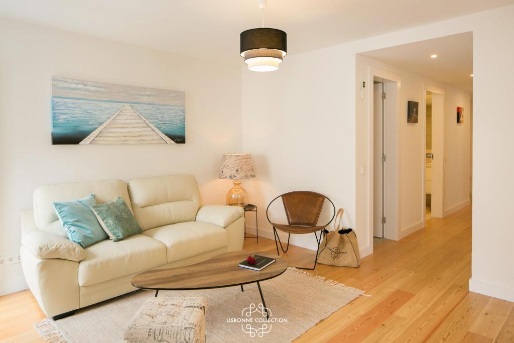 Designer´s Apartment with Parking and swimming pool 58 by Lisbonne Collection room 3